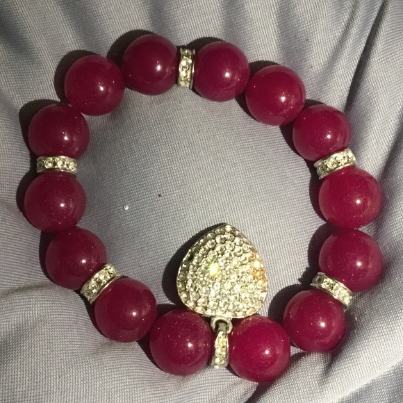 CHERRY AGATE AND RHINESTONES STRETCHY STATEMENT BRACELET - Picture 3 of 5